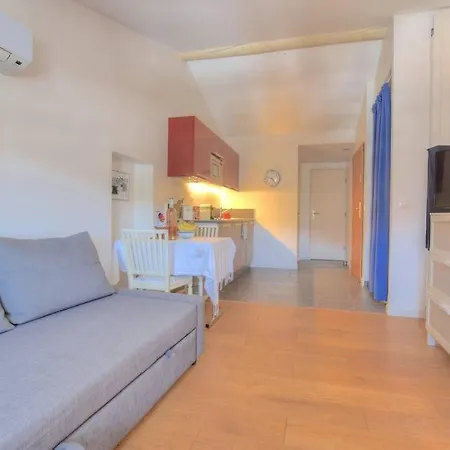 公寓 6 - Charming Studio,heart Old Town, Walk 昂蒂布
